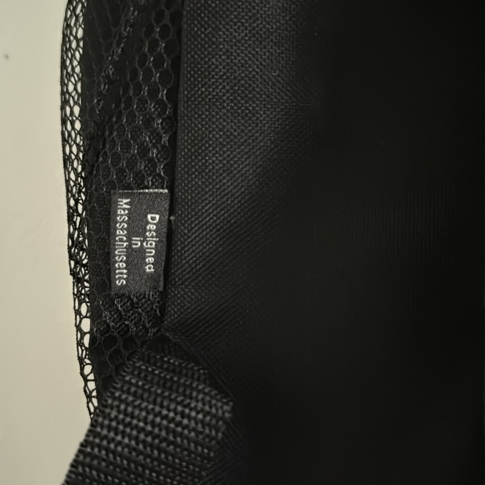 NWOT Wonder Backpack - Picture 3 of 5